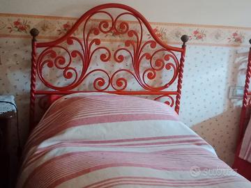 due letti singoli più materassi