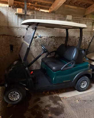 Golf car