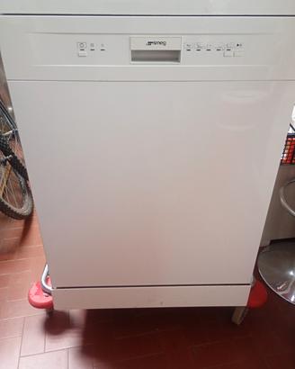 lavastoviglie libera istallazione 12 coperti