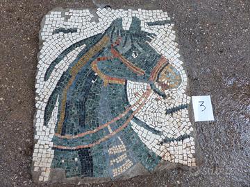 Mosaico "Testa di cavallo" cm. 72x62 - cod.03