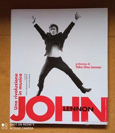 Libro John Lennon una rivoluzione in musica