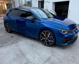 Golf 8 R