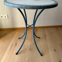 Sedie e tavolo da giardino