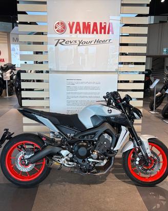 YAMAHA MT-09 (2019)