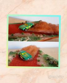 Diorama Stradale Rally con Modellino in Omaggio 