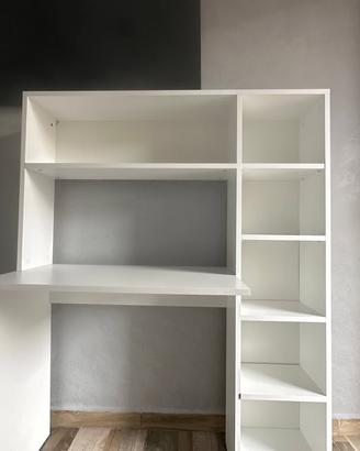 Scrivania con libreria integrata bianca