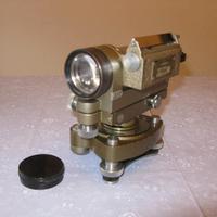 Teodolite-tacheometro vintage +a parte 3ppiede pal