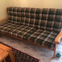 Divano con 2 poltrone