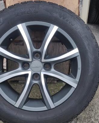 Gomme invernali 215/60 R16 99H + Cerchi lega R16