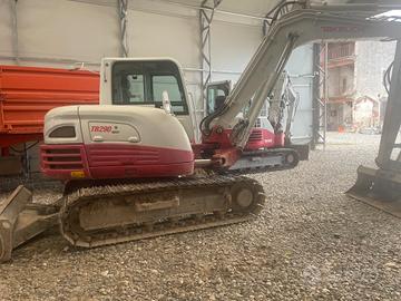 escavatore cingolato TAKEUCHI TB 290