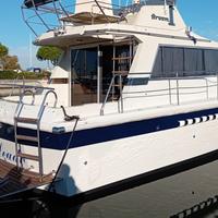 Yacht broom35