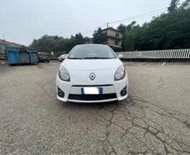 Renault Twingo 1.2 va bene per neopat.