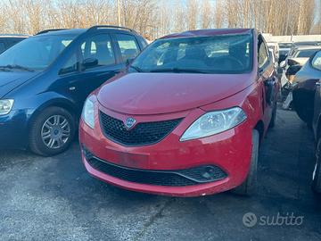 muso lancia ypsilon 2014