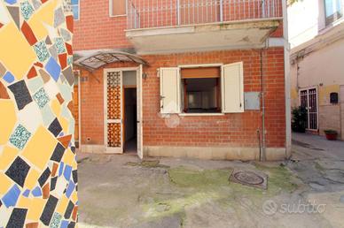 CASA INDIPENDENTE A LUCERA
