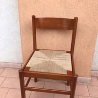 Sedia in legno con seduta in paglia- stile rustico