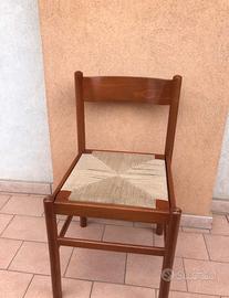 Sedia in legno con seduta in paglia- stile rustico