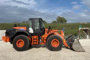 Pala gommata - HITACHI ZW 220-6