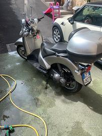 Aprilia Scarabeo 250