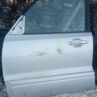 Mitsubishi Pajero 2006> Porte