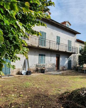 casa singola di circa 300mq 