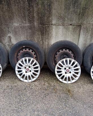 CERCHI USATI RAGGIO 15 POLLICI FIAT Grand Punto -