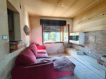 CASA SEMINDIPENDENTE A SPINEA