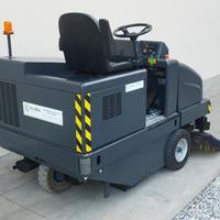 Spazzatrice nilfisk 1550 diesel usato/ricondiz
