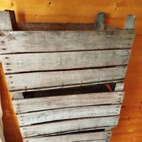 Cassette in legno antiche per uva o arredo