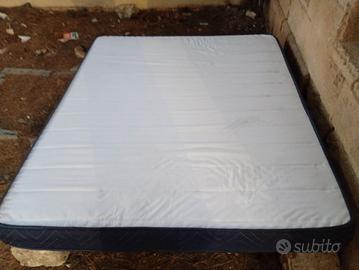 materasso matrimoniale ikea con doghe