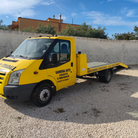 Carroattrezzi Ford Transit 2.4 dci patente B