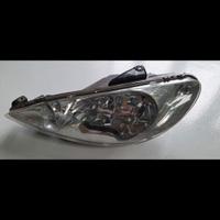 Faro Peugeot 207