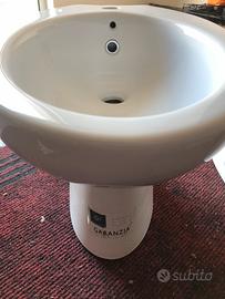 Coppia sanitari nuovi