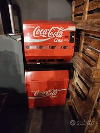 Distributore coca Cola 