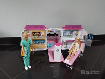 ambulanza Barbie 
