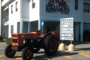 TRATTORE AGRICOLO FIAT 550 2RM