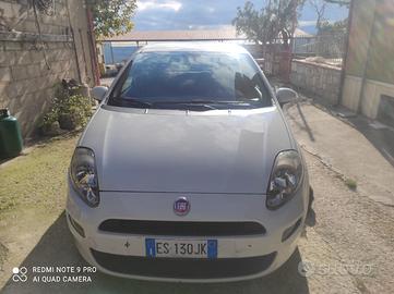 macchina Fiat punto 