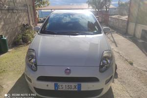 macchina Fiat punto 