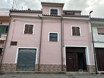 San Vito Abitazione con cortile