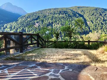 Bilocale con giardino