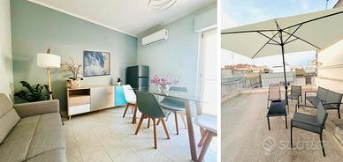 Lungo periodo - Trilocale, terrazzo e box, centro