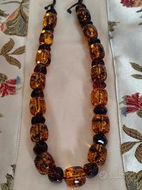 Collana in ambra – peso totale 105 g