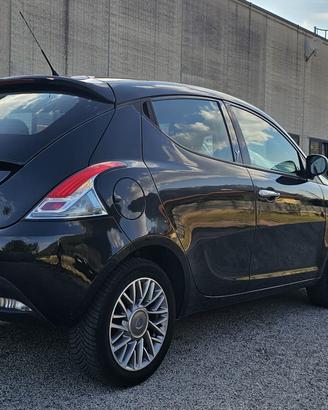 Lancia Ypsilon 2013 - 104.000 Km - Nera Metallizza