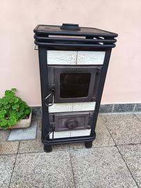 Stufa a legna CASTEL MONTE
