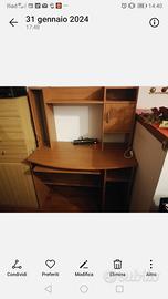 scrivania porta computer 