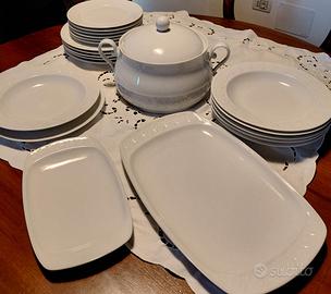 Servizio piatti porcellana