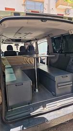 box/kit/mobiletto camper, tavolino letto+materasso