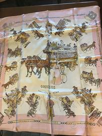 Foulard Hermes rosa