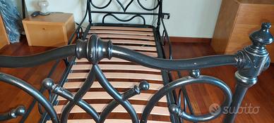 Letto antico in ferro