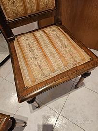 Sedie classiche in legno 