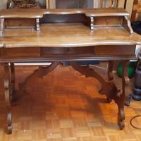 Scrittoio in legno